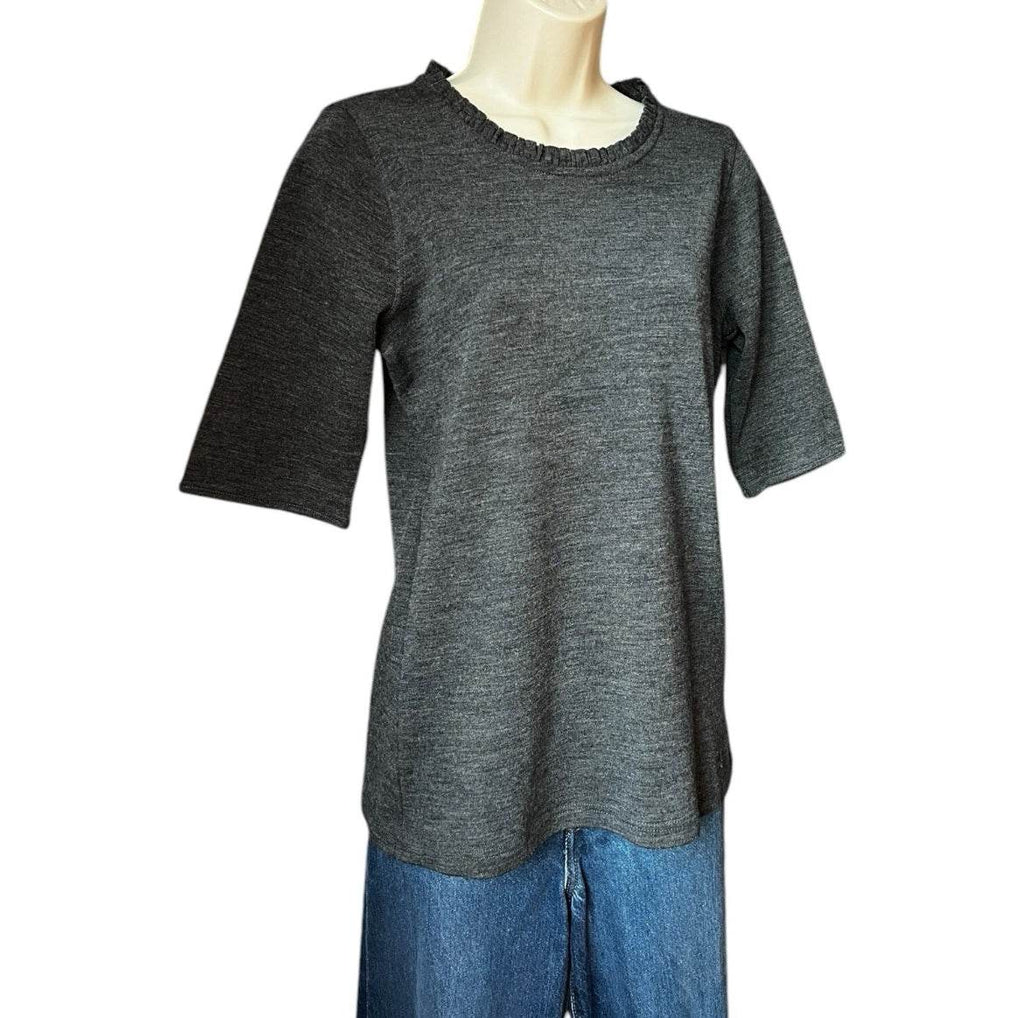 Burberry Wool Ruffle Short Sleeve Jumper – Melange Grey, Size L – pre-loved