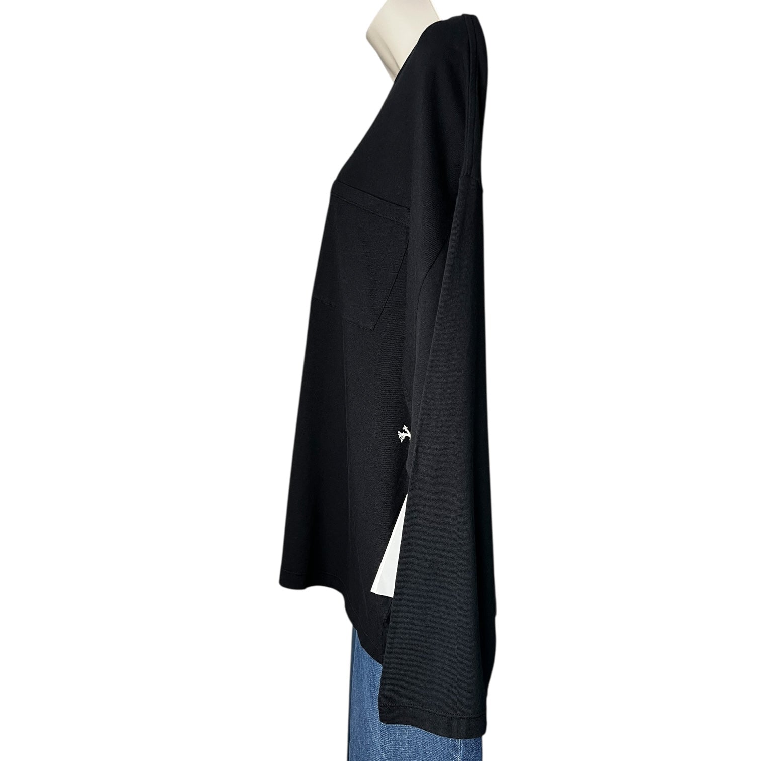 Khaite The Imogen Oversized Logo Patch Pocket Long Sleeve T-Shirt – XL