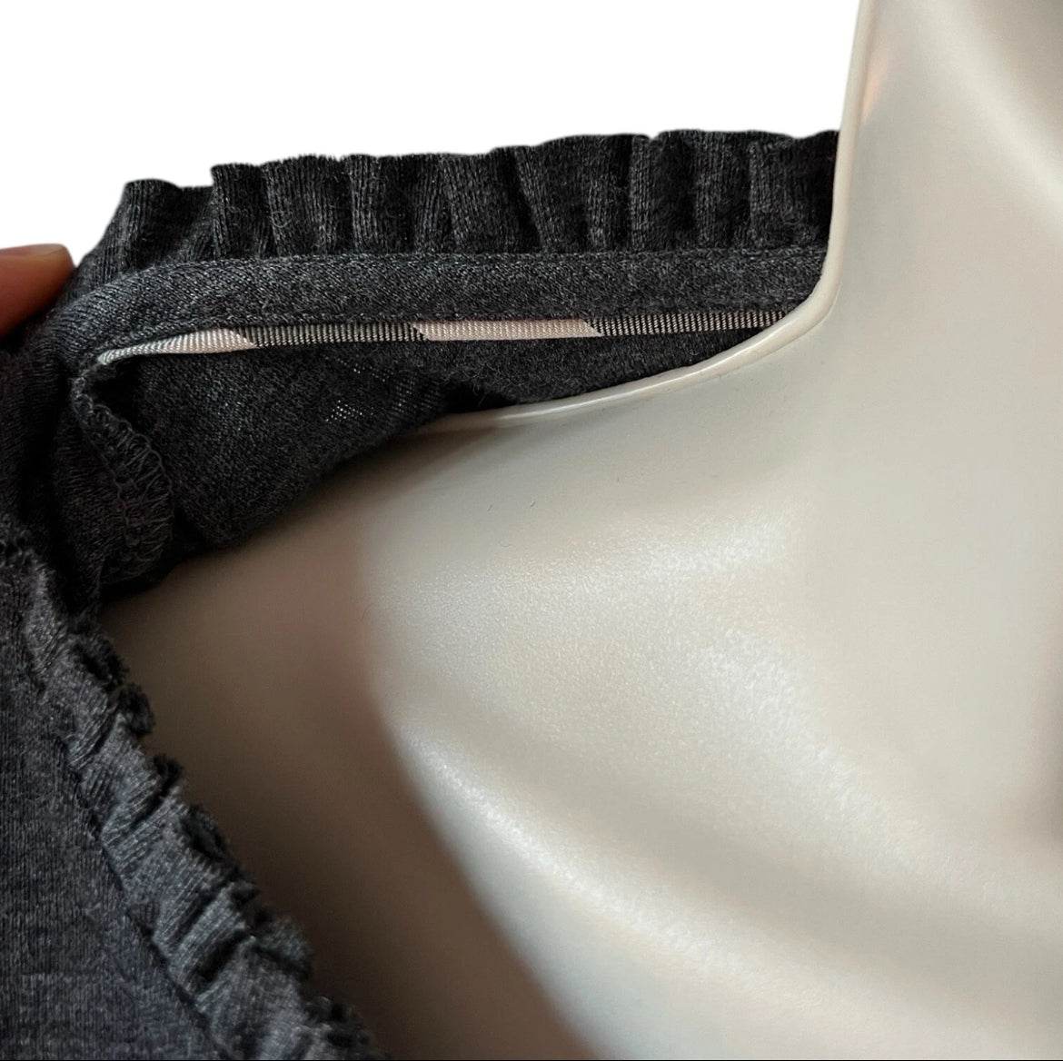 Burberry Wool Ruffle Short Sleeve Jumper – Melange Grey, Size L – pre-loved